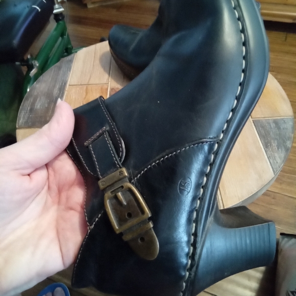 Women's JOSEPH SEIBEL Black Leather Ankle Boots size 39 US 8.5 With Zipp… - Picture 12 of 16